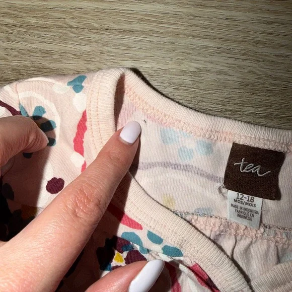 Tea Collection Baby Girl Floral Romper 12 18M Pink Snap Long Sleeve - Picture 3 of 4